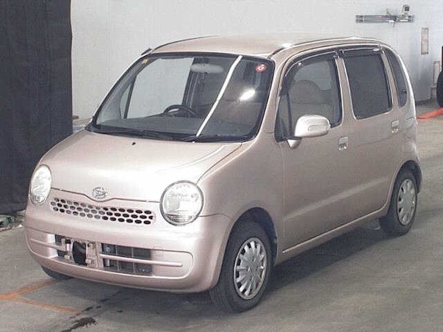 DAIHATSU MOVE LATTE