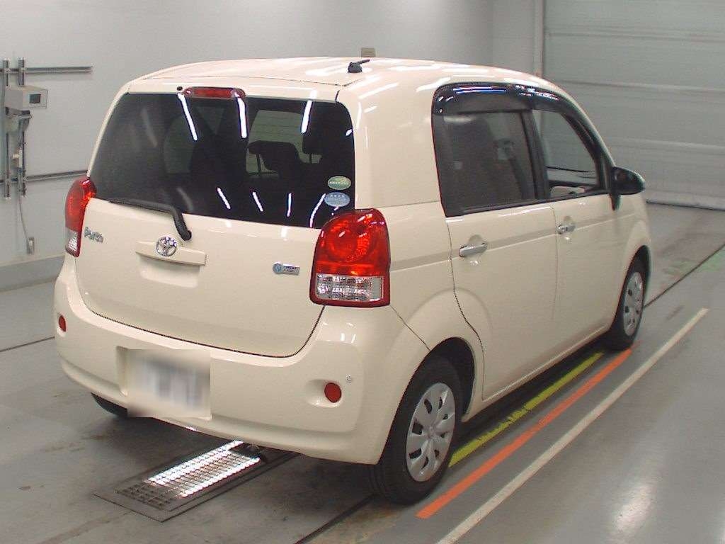 TOYOTA PORTE