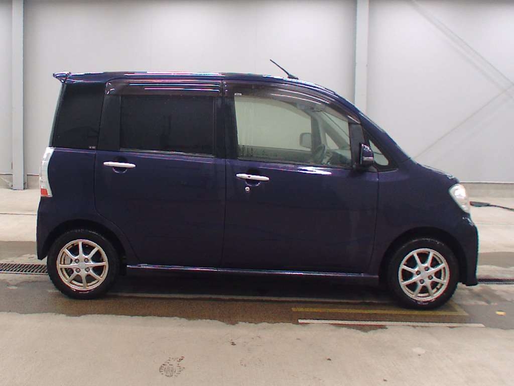 DAIHATSU TANTO EXE