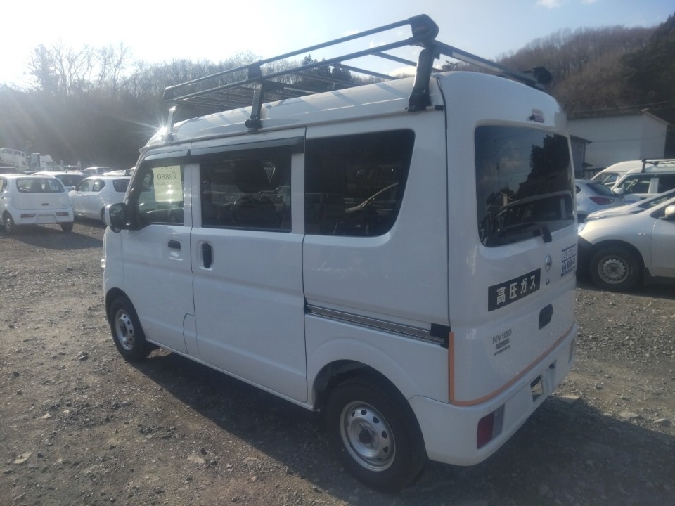 NISSAN NV100 CLIPPER
