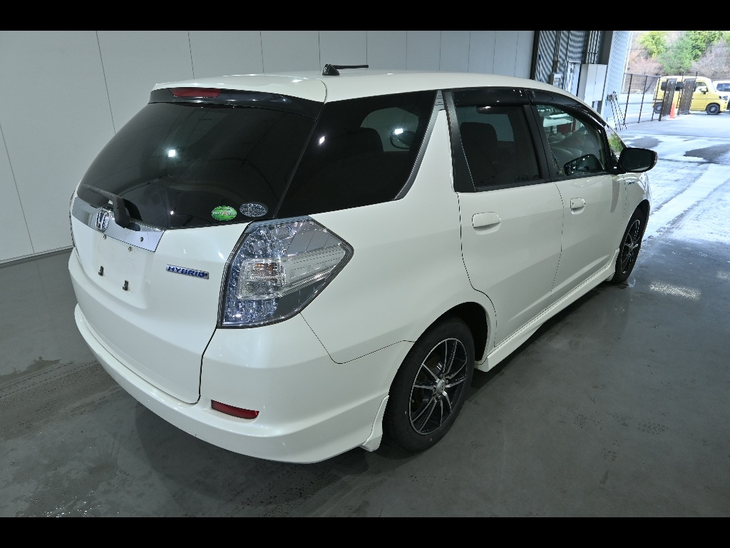 HONDA FIT SHUTTLE