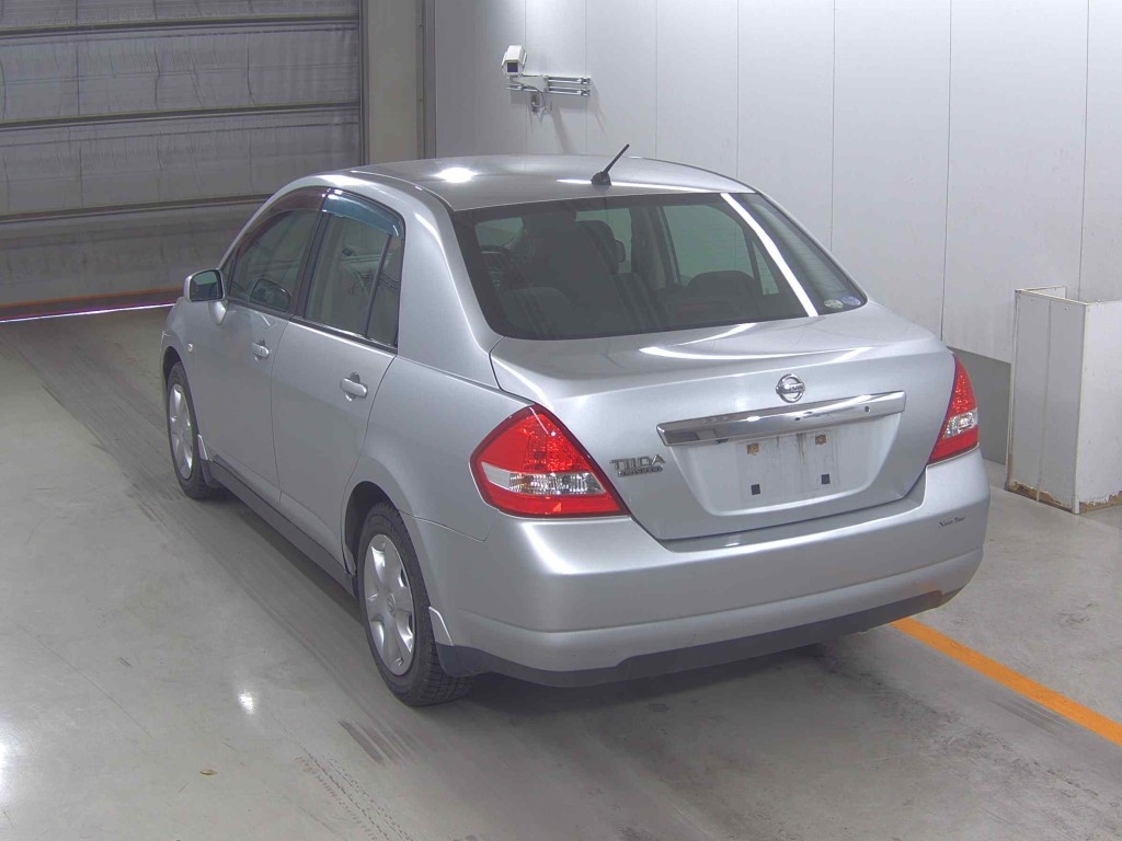 NISSAN TIIDA LATIO