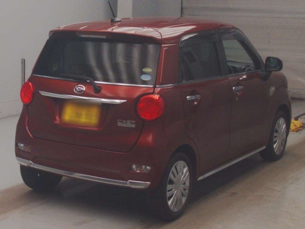 DAIHATSU CAST