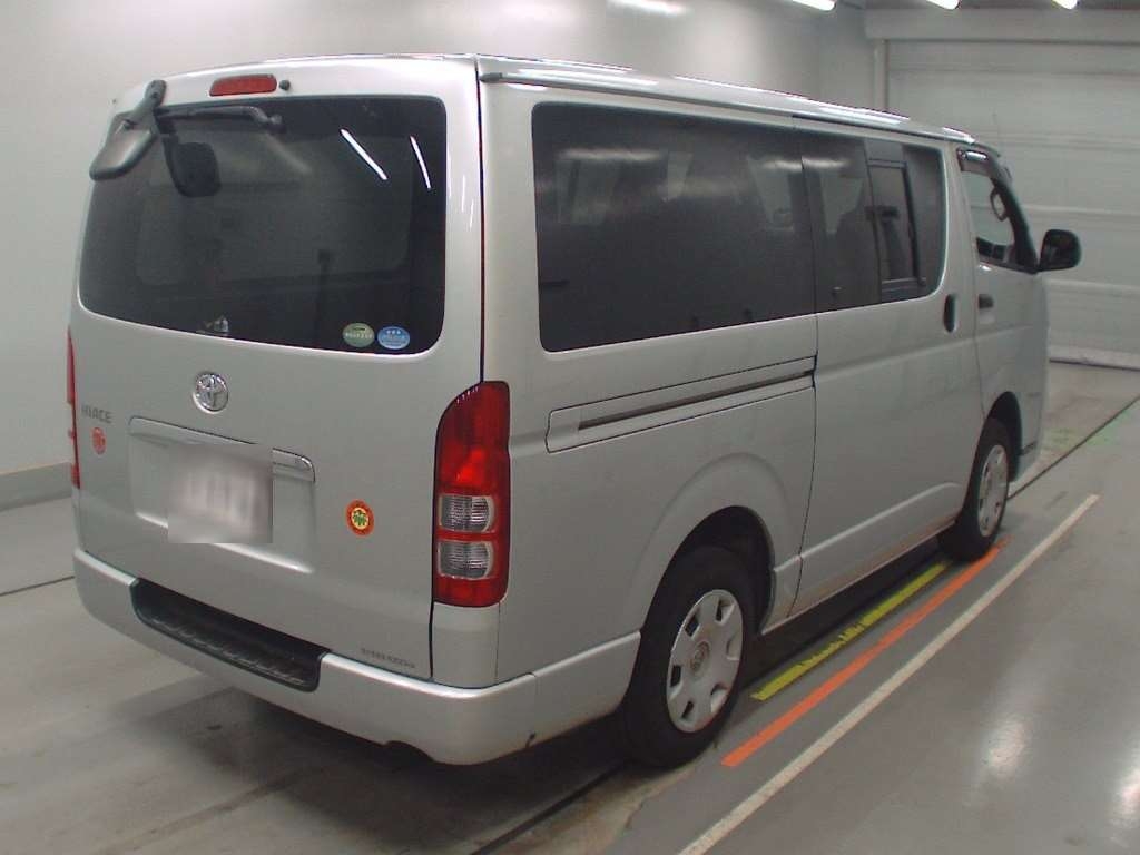 TOYOTA REGIUS ACE