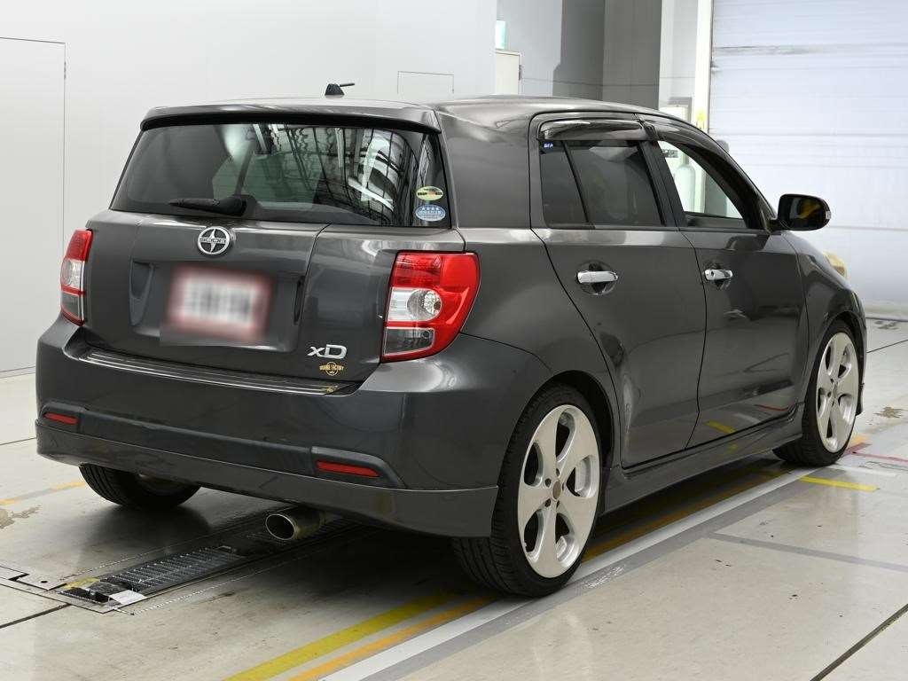 TOYOTA IST