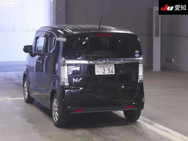 HONDA N-BOX SLASH