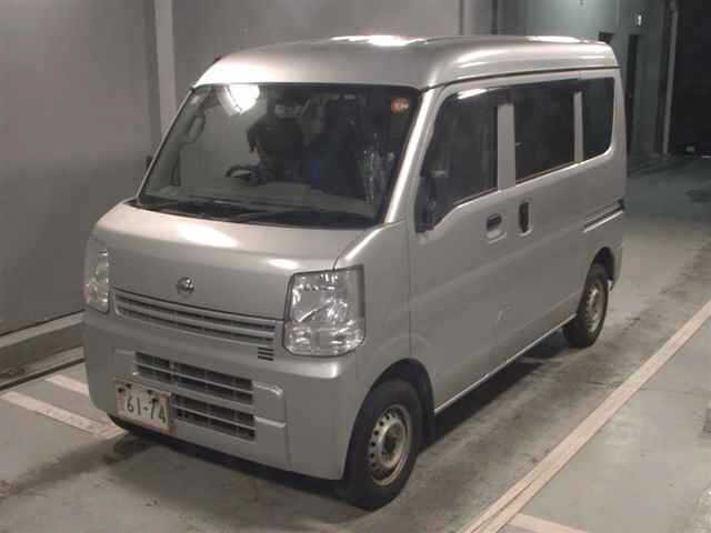 NISSAN NV100 CLIPPER