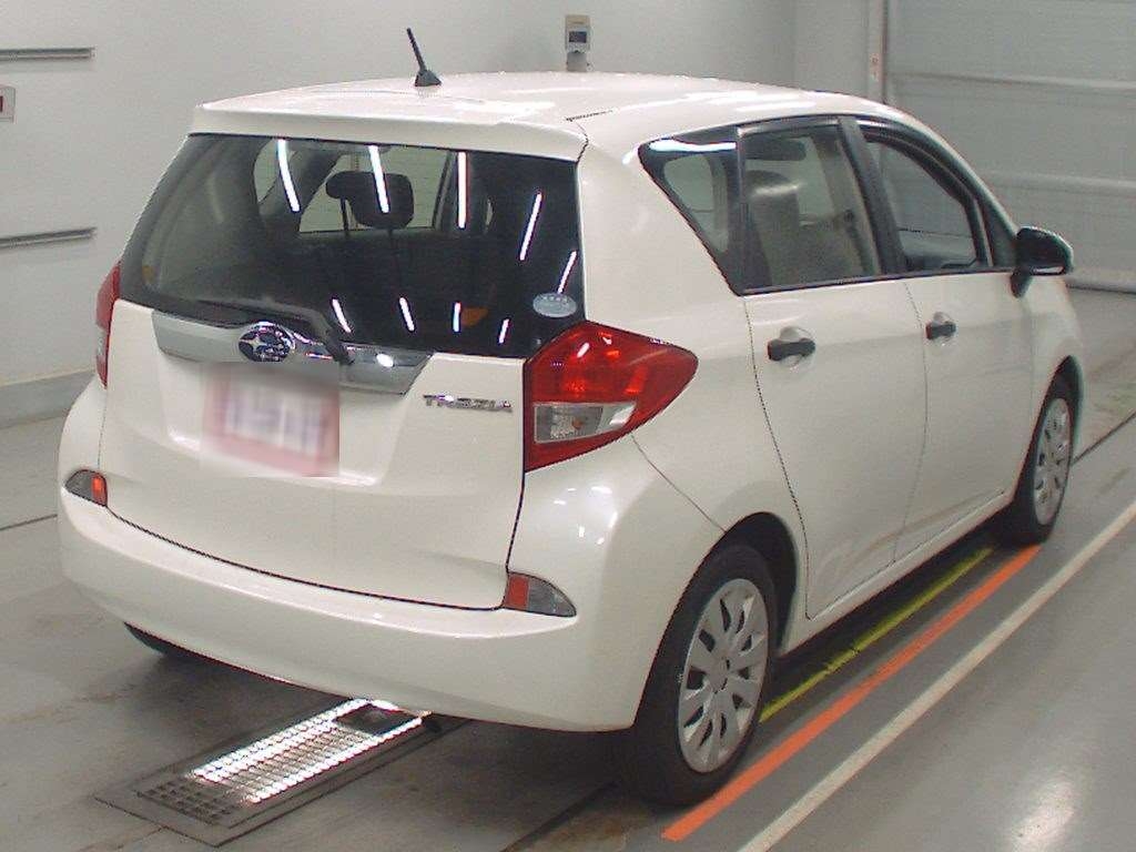 SUBARU TREZIA