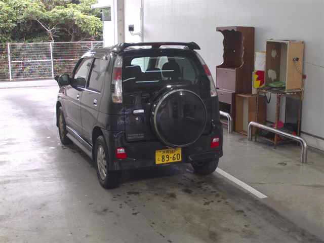 DAIHATSU TERIOS KID