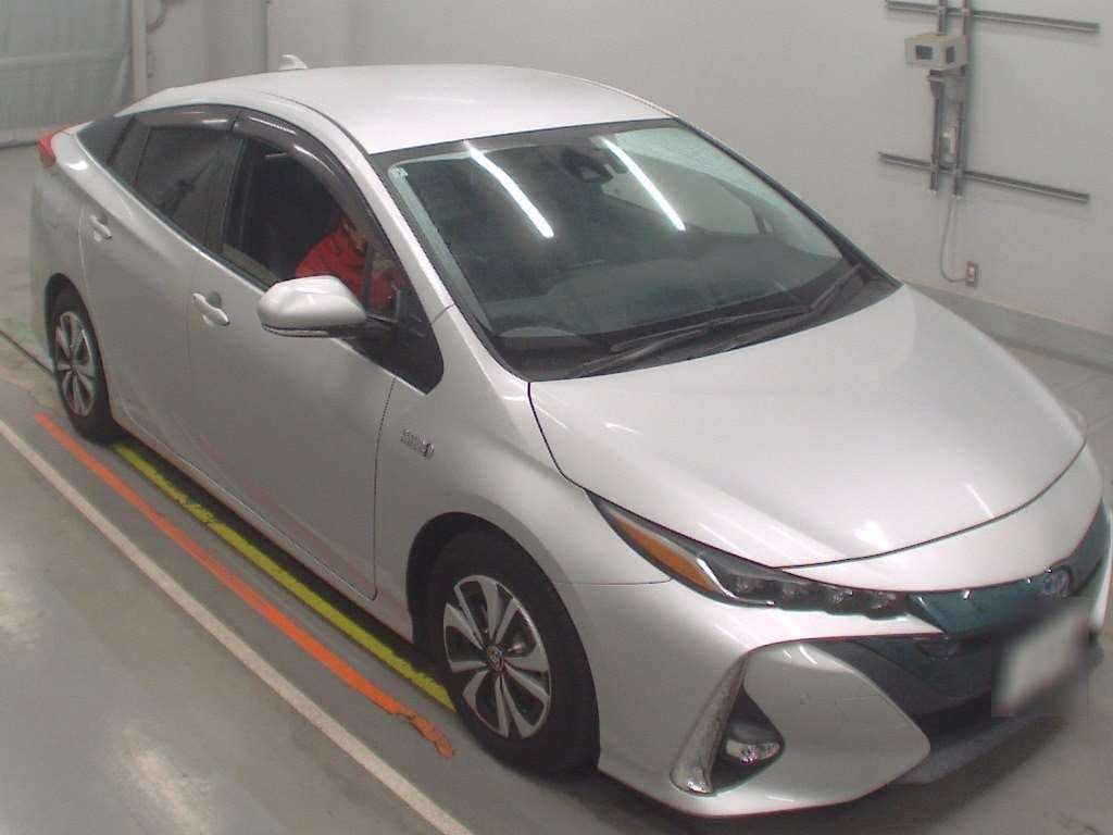 TOYOTA PRIUS PHV