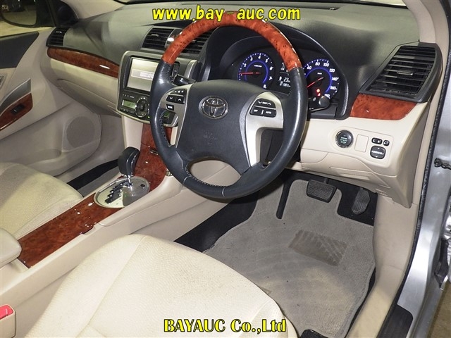 TOYOTA PREMIO