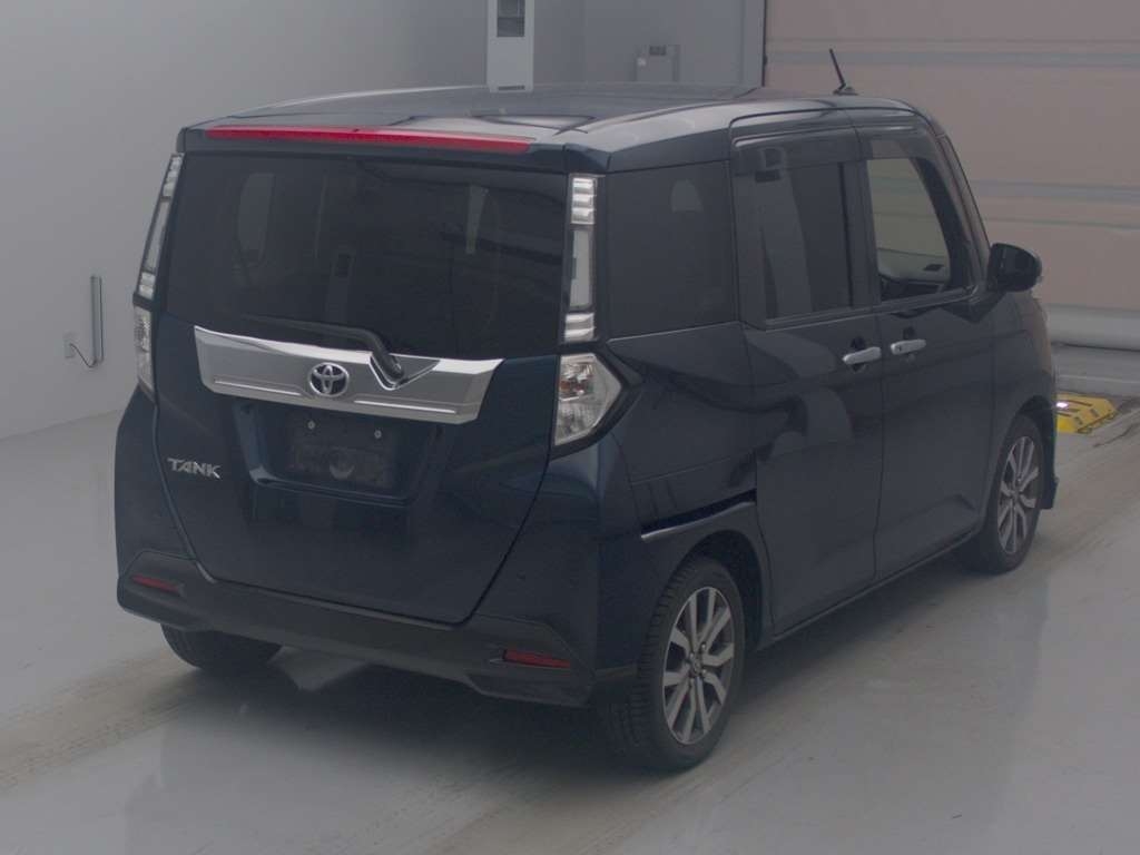 TOYOTA TANK