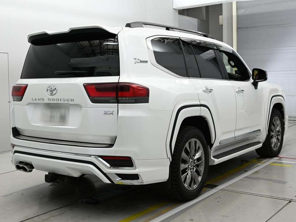 TOYOTA LAND CRUISER