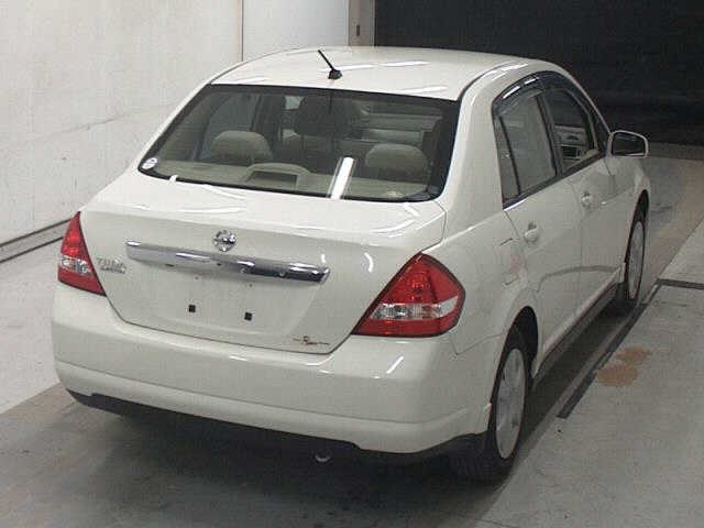 NISSAN TIIDA LATIO