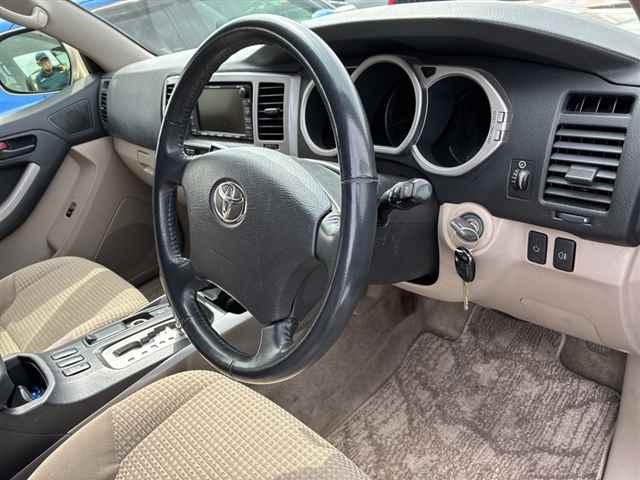 TOYOTA HILUX SURF