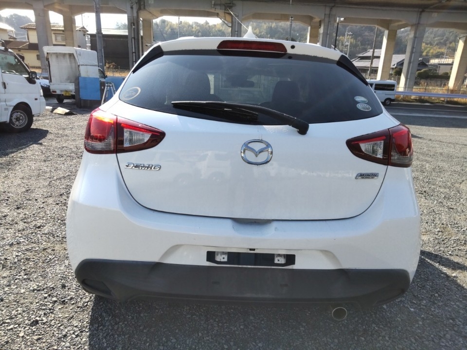 MAZDA DEMIO