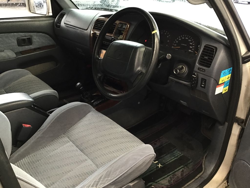 TOYOTA HILUX SURF