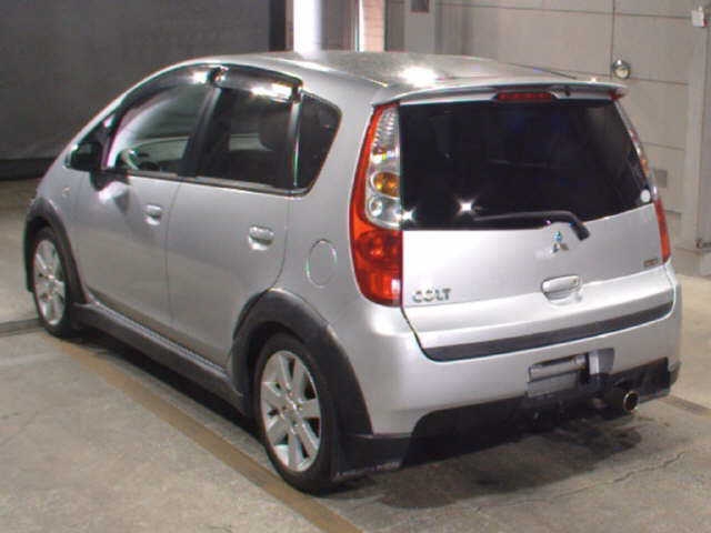 MITSUBISHI COLT