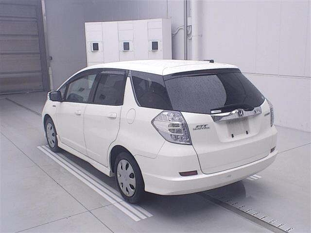 HONDA FIT SHUTTLE