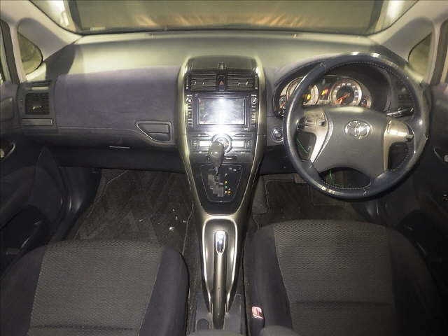 TOYOTA BLADE