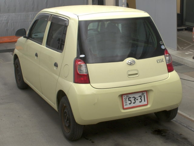 DAIHATSU ESSE