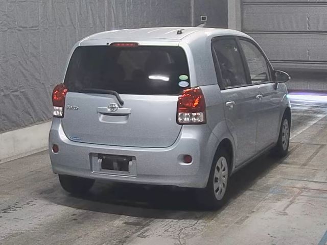 TOYOTA PORTE