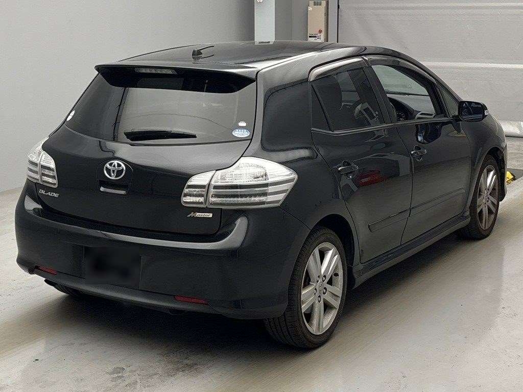 TOYOTA BLADE