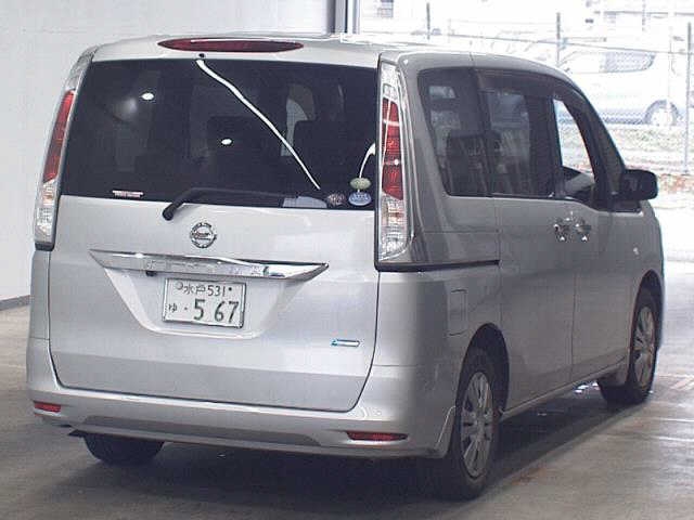 NISSAN SERENA
