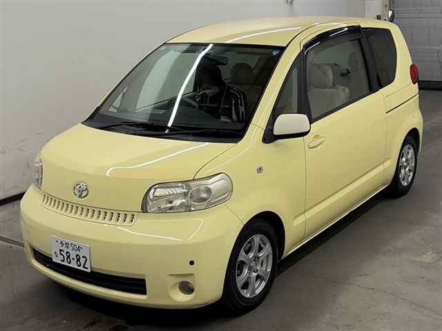 TOYOTA PORTE