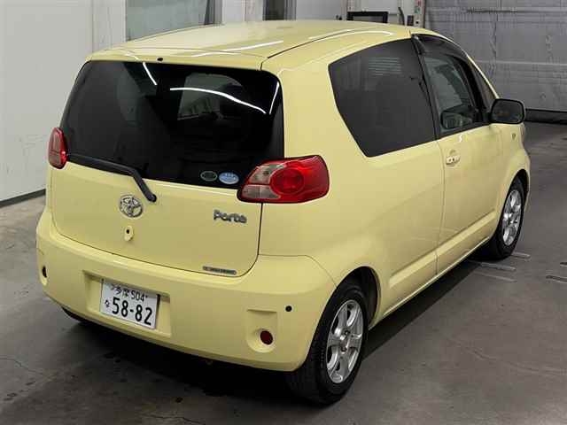 TOYOTA PORTE