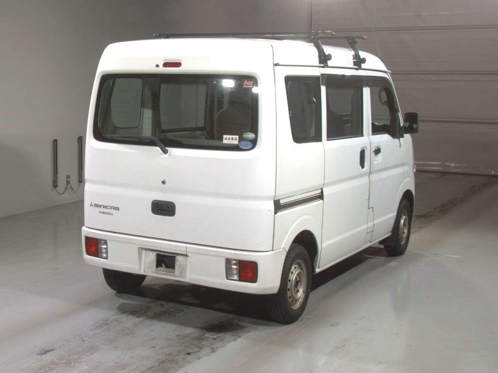 MITSUBISHI MINICAB