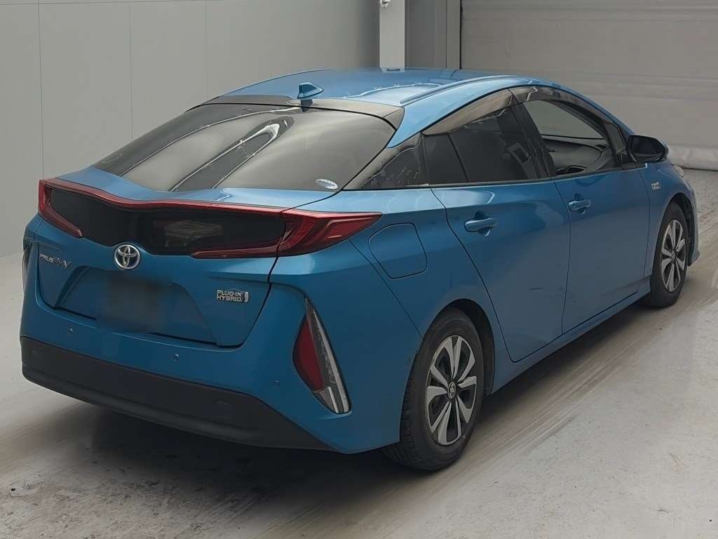 TOYOTA PRIUS PHV