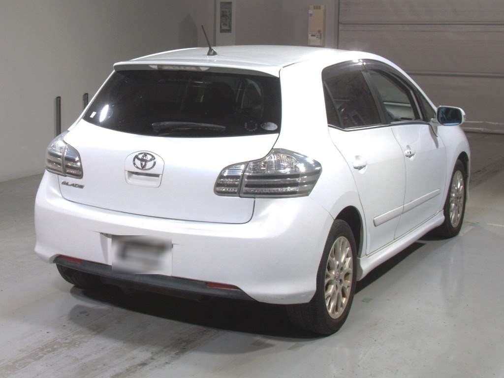TOYOTA BLADE