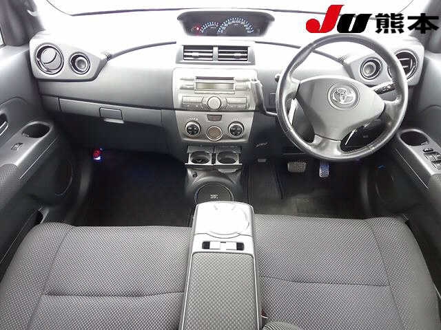 TOYOTA BB