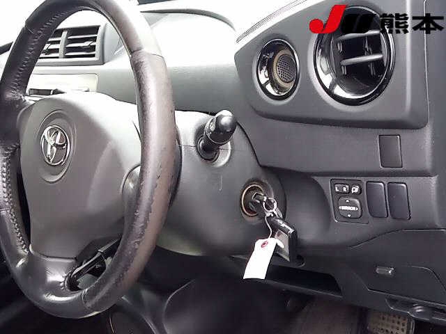 TOYOTA BB