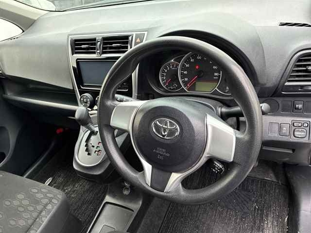 TOYOTA RACTIS