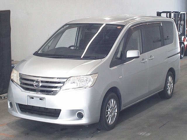NISSAN SERENA