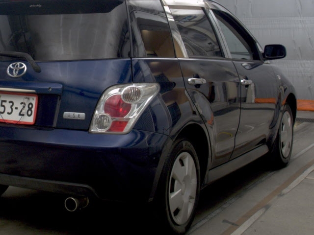 TOYOTA IST
