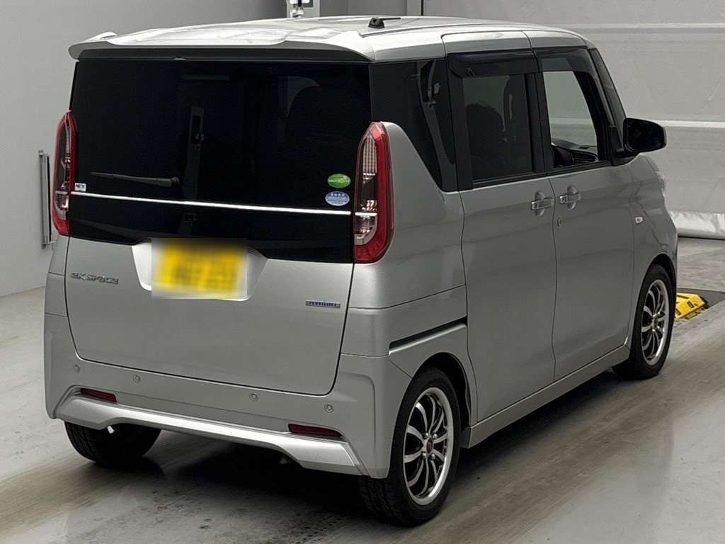 MITSUBISHI EK SPACE