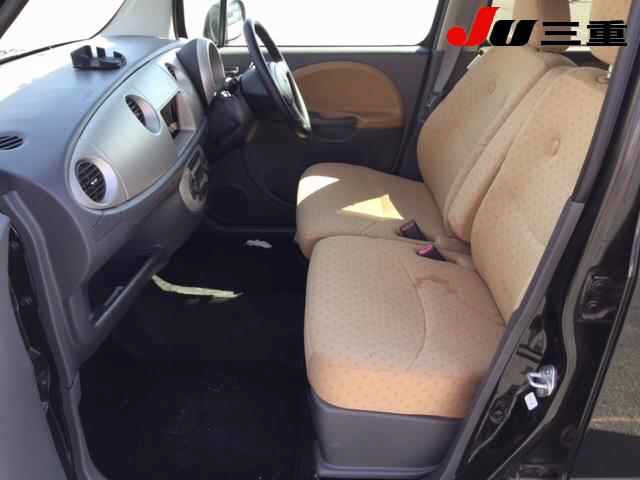 DAIHATSU MOVE LATTE