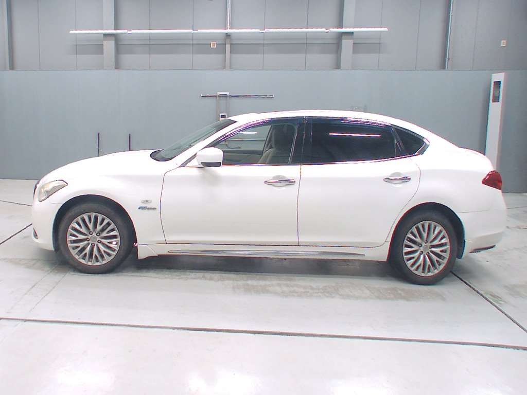NISSAN CIMA