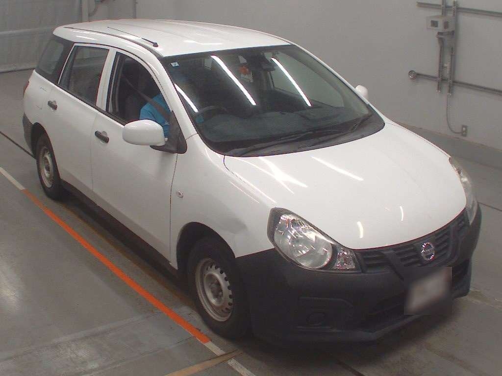 NISSAN AD