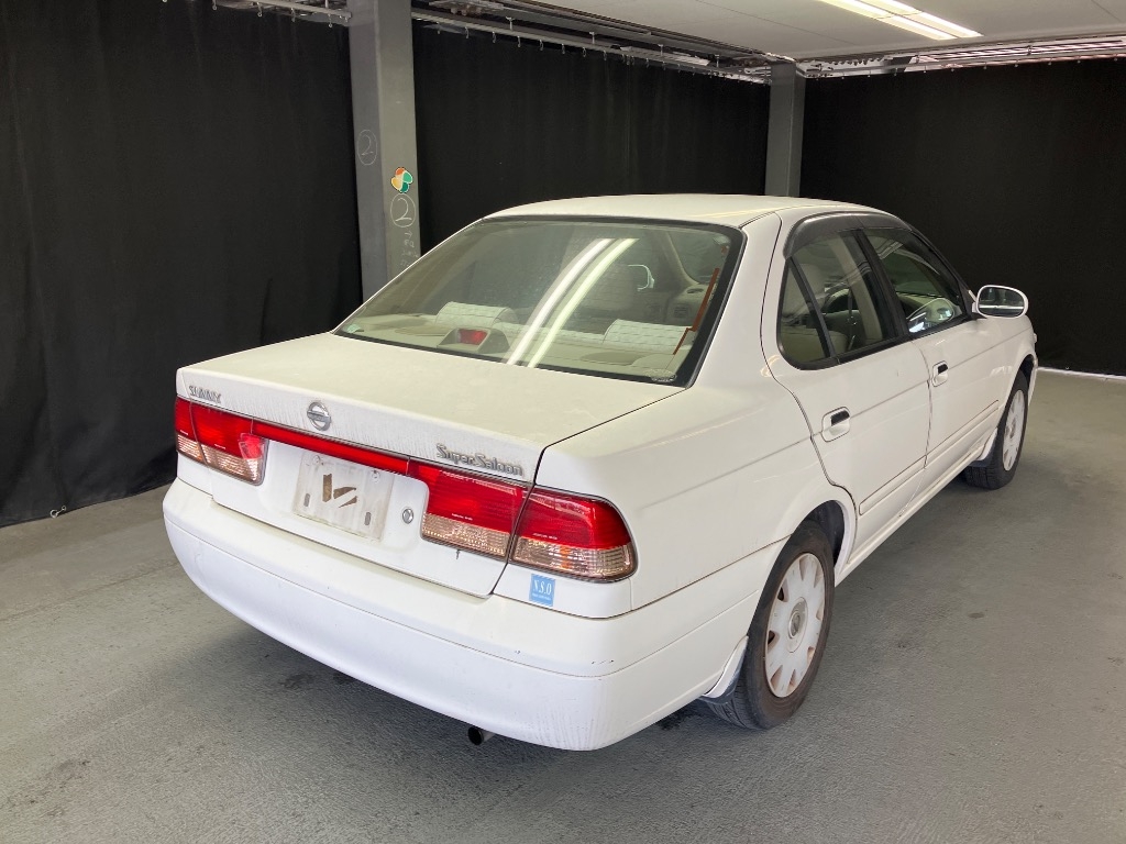 NISSAN SUNNY