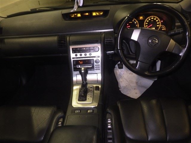 NISSAN STAGEA
