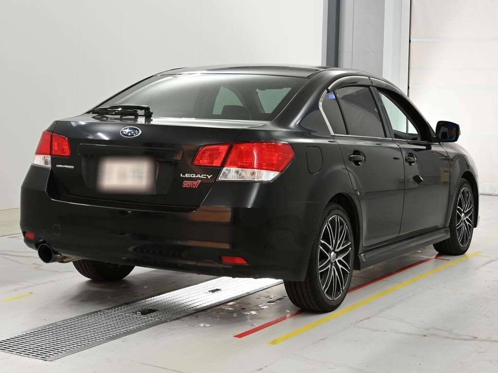 SUBARU LEGACY B4