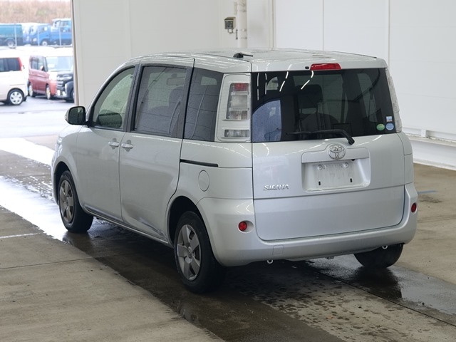 TOYOTA SIENTA