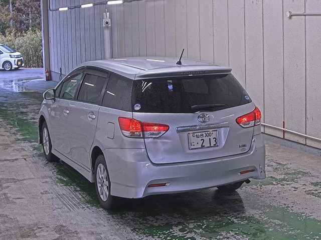 TOYOTA WISH