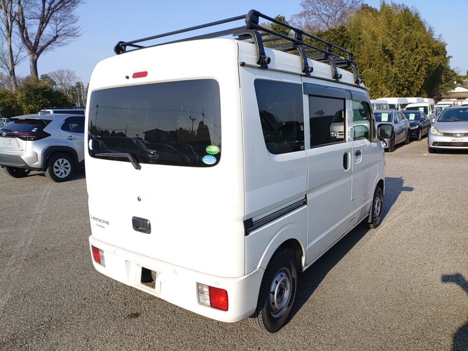 MITSUBISHI MINICAB