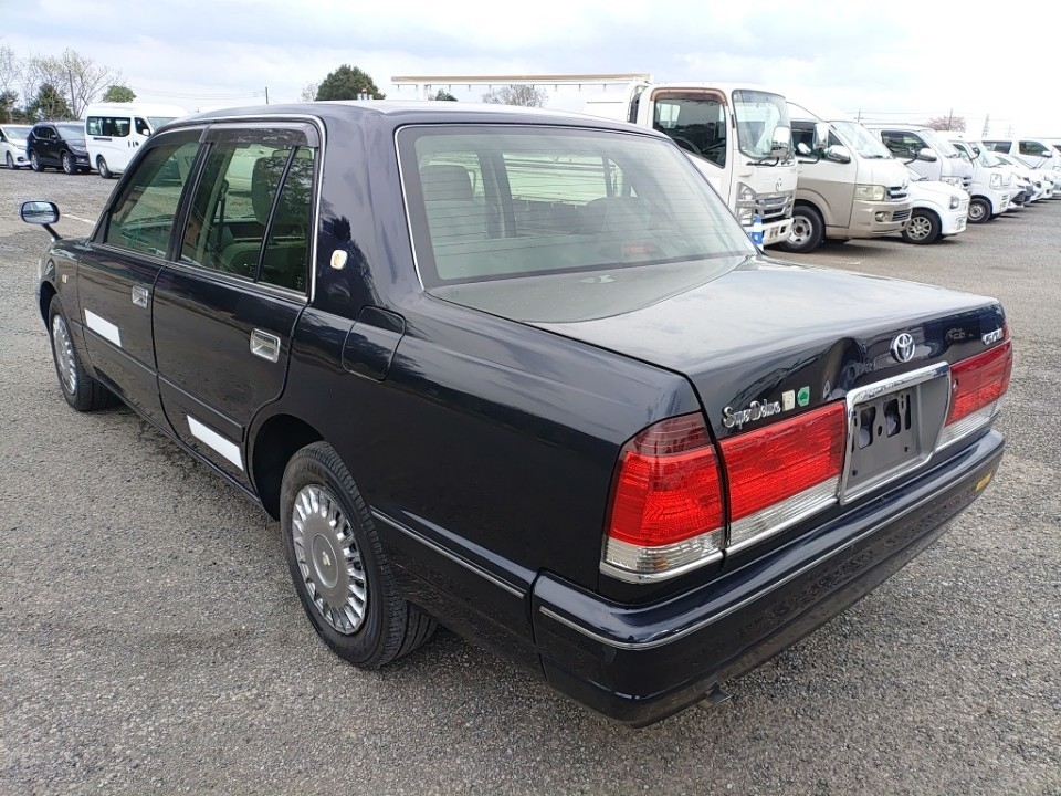 TOYOTA CROWN