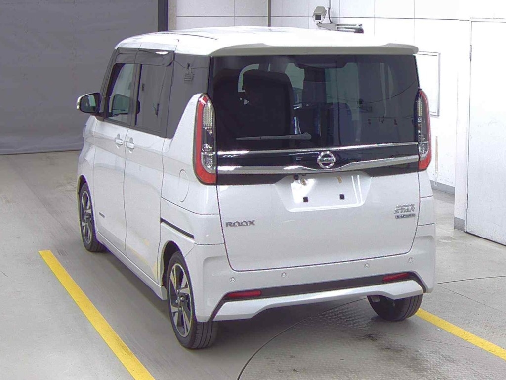 NISSAN ROOX